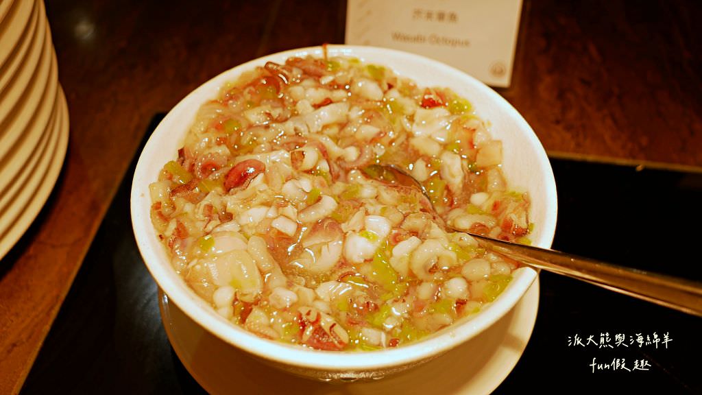 台北新板希爾頓酒店｜新北首間國際連鎖五星酒店住宿心得、板橋奢華感滿點入住首選推薦～Market Flavor 悅市集自助餐廳吃到飽!睽違15年重新返回臺灣，於2018年10月盛大再開幕!