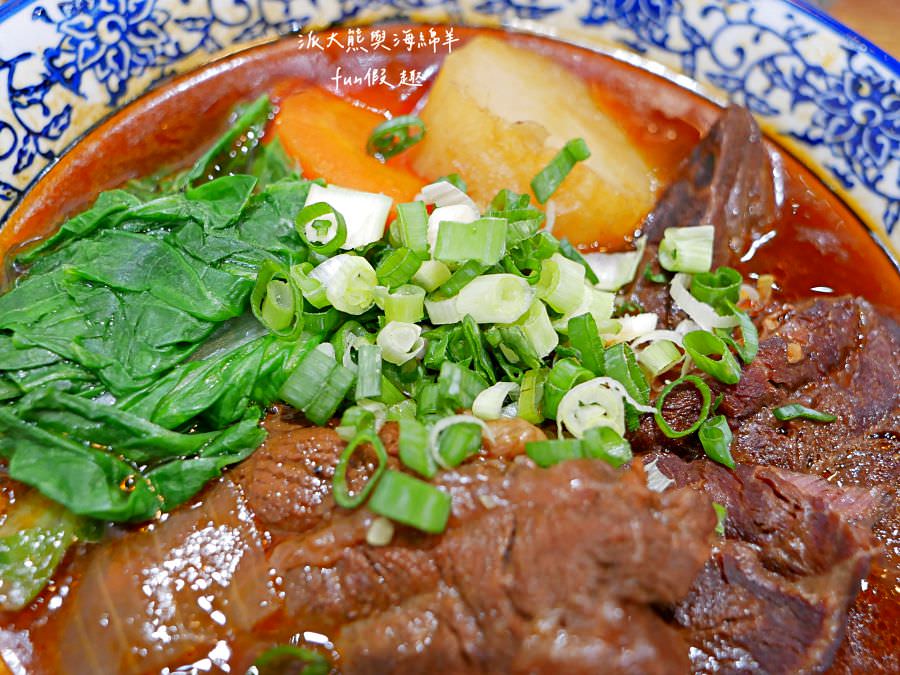 小初店︱臺中南屯必吃國民排隊美食與每日限量極厚牛肉麵!2022-2024年米其林臺中必比登推介美味～食尚玩家採訪的台中美食