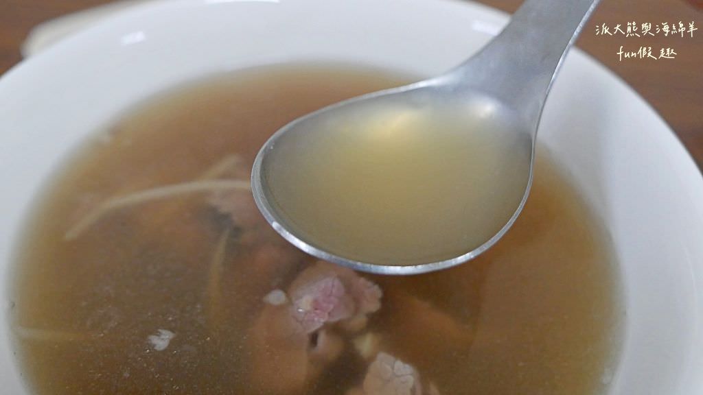 何紀牛肉湯︱臺南學甲在地隱藏高CP值牛肉湯美食推薦～107.10開幕