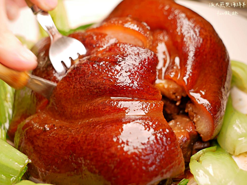 拾粵茶餐館外帶年菜︱2023草屯豪華精緻媲美五星飯店的限量港式年菜組合～@開箱體驗