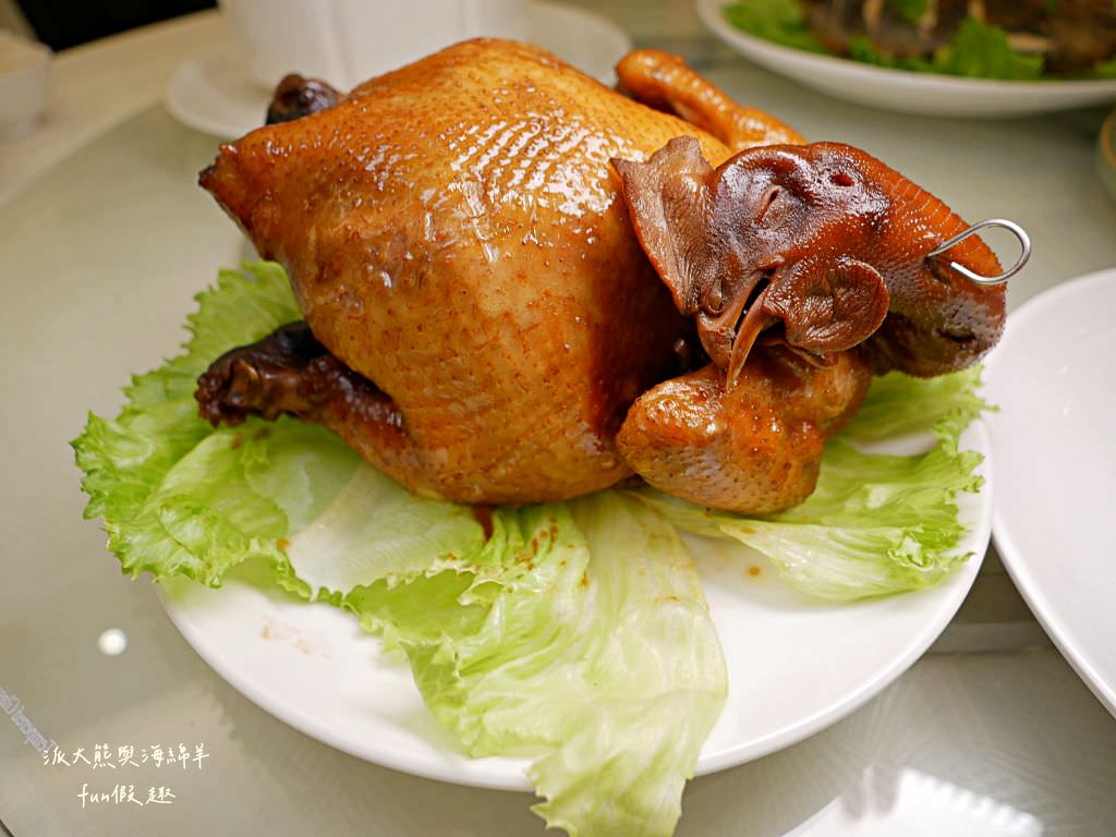 拾粵茶餐館外帶年菜︱2023草屯豪華精緻媲美五星飯店的限量港式年菜組合～@開箱體驗