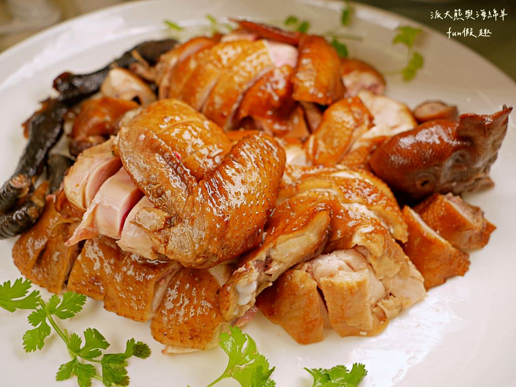 拾粵茶餐館外帶年菜︱2023草屯豪華精緻媲美五星飯店的限量港式年菜組合～@開箱體驗