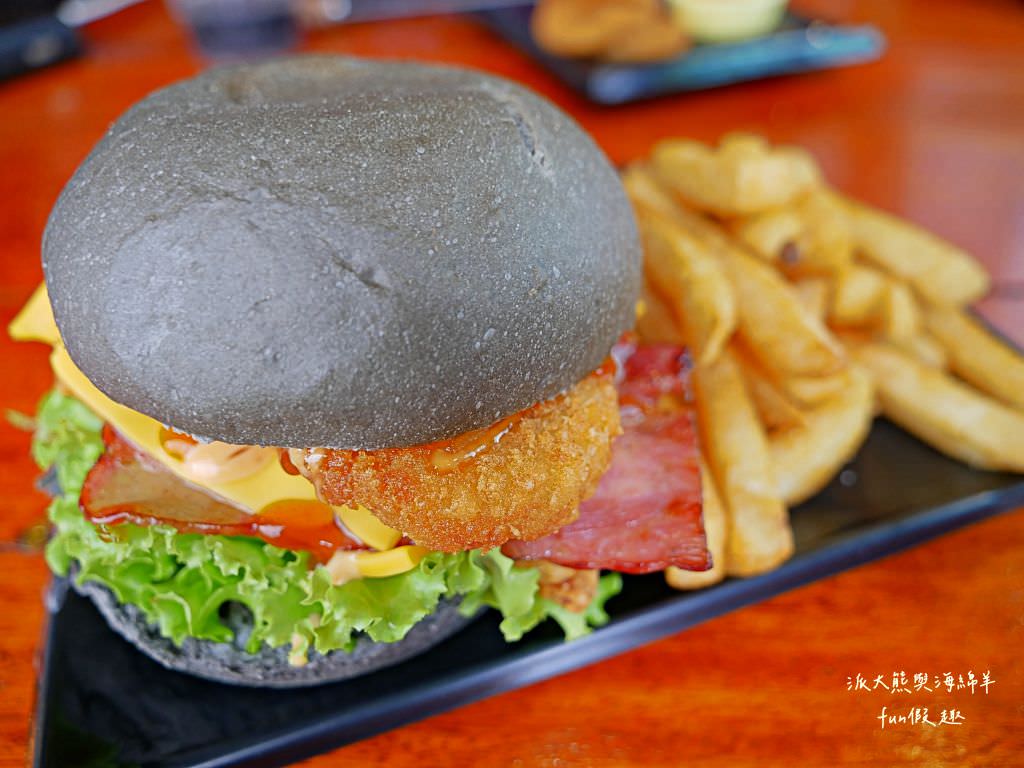 斯威比漢堡 Sweet bits and Burgers︱美味又道地的澳洲漢堡在中興新村!午後飄揚起異國香味～114.8.21重新開幕!