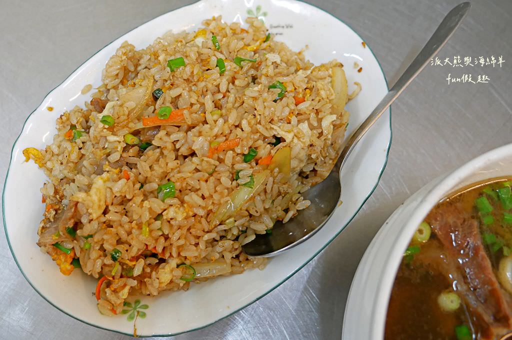 合川麵食館︱轉角遇見草屯美味的在地家常麵館，不論是麵食、餃子還是炒飯都有自己的風味～111.9