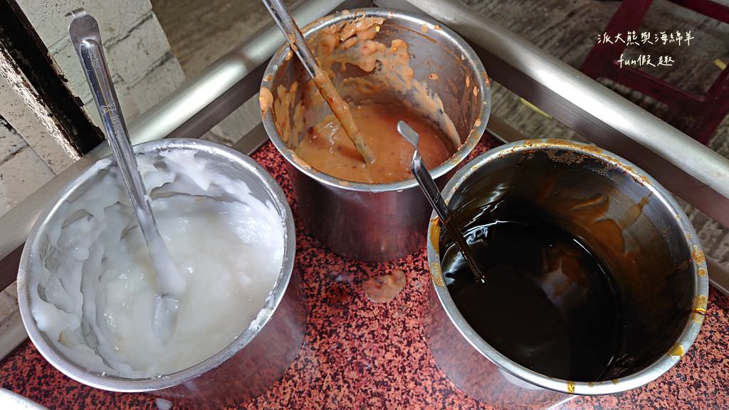 榕樹下扣仔嗲︱草屯必吃在地美食小吃，超愛蚵嗲～各大美食節目介紹&食尚玩家推薦，草屯玉峰街上擺攤超過60年!