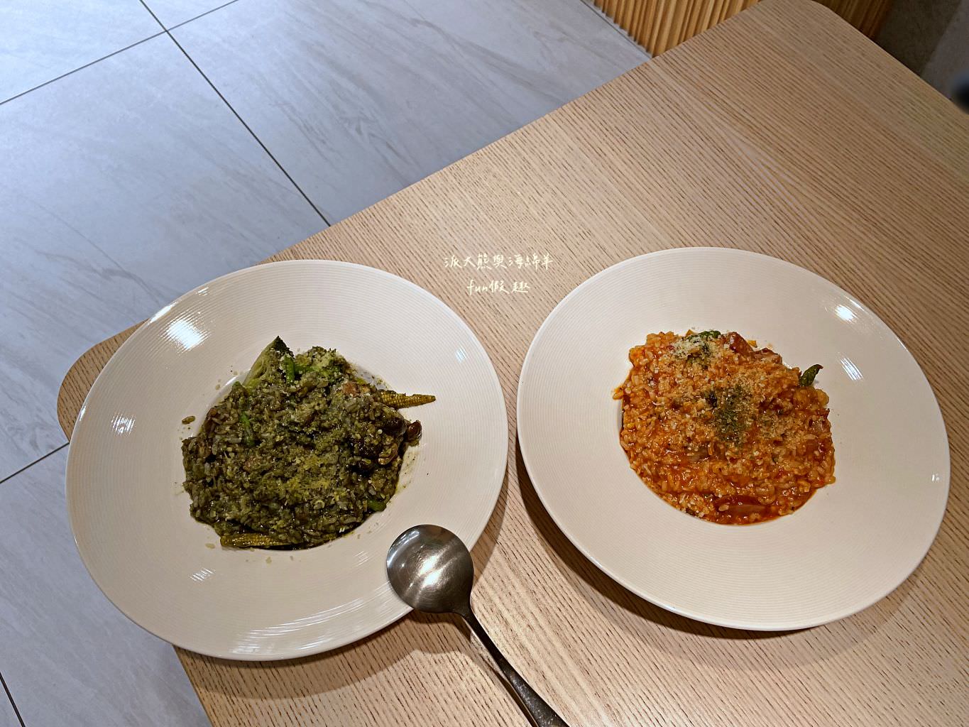 三月半咖啡︱從台中來草屯展店的最美文青網美風餐廳!很用心營造氛圍感，適合約會聚餐～110.10.13開幕