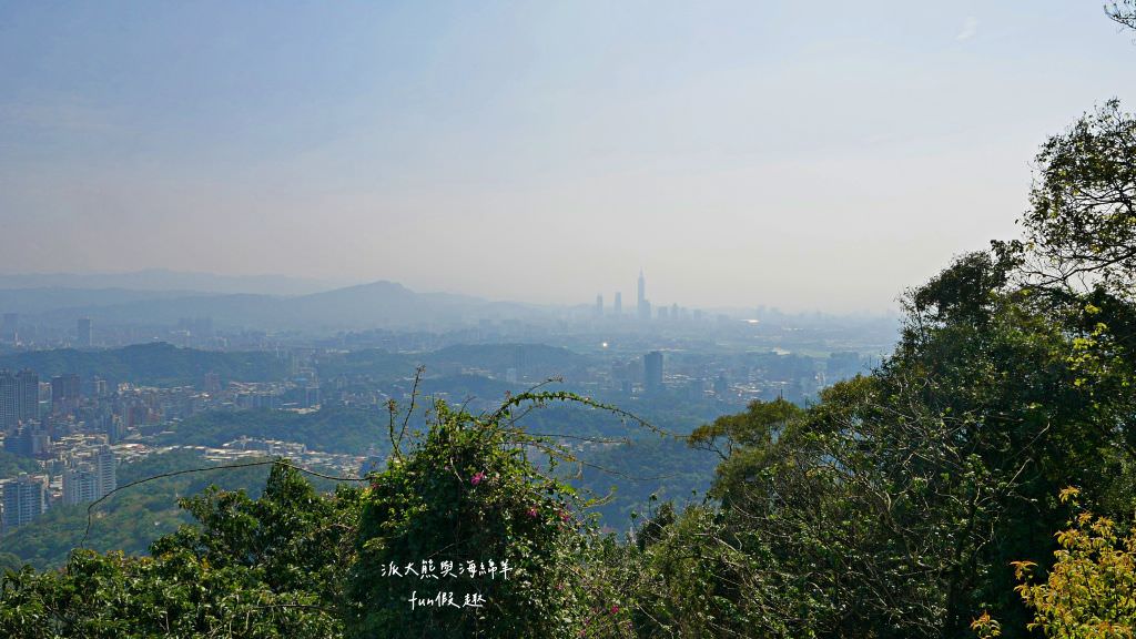 內湖碧山巖櫻花步道｜免出國也可享受粉嫩櫻花與寺廟步道結合的浪漫風景!110