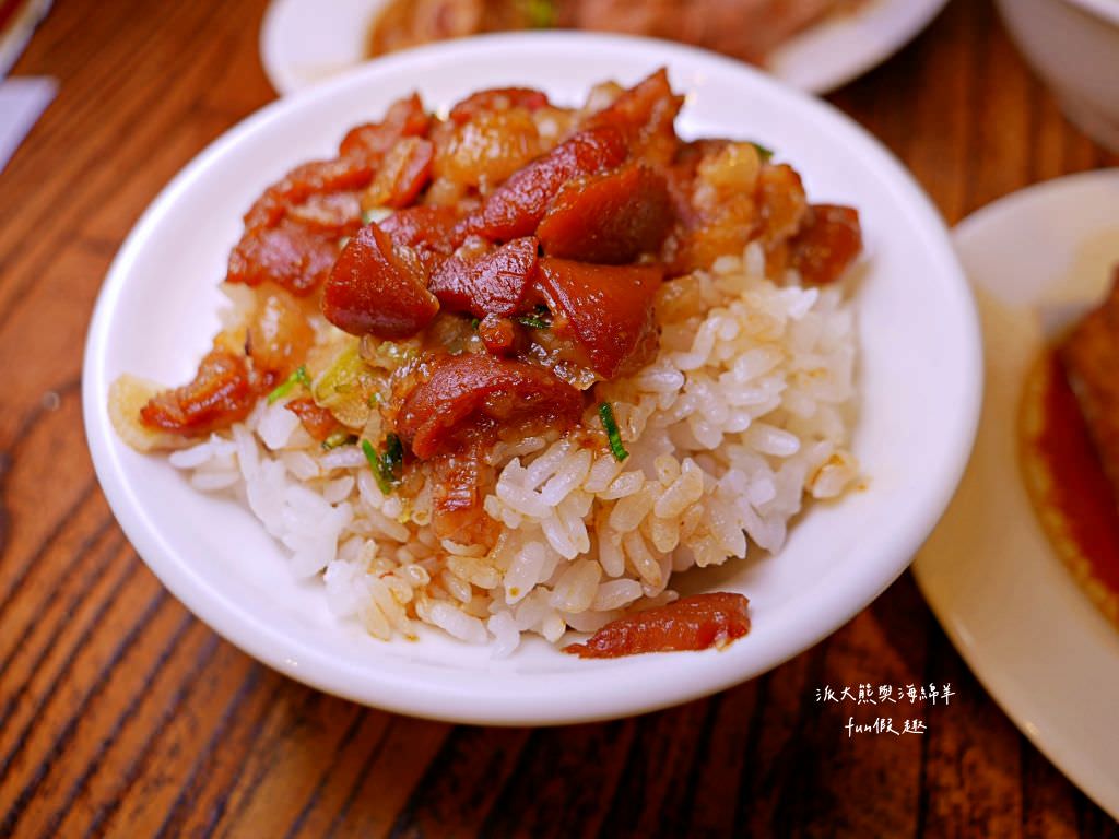 富狀元豬腳︱2023年臺中米其林必比登推介4連霸、人潮絡繹不絕、無懈可擊的古早味豬腳～2023閏二月記得來添福添壽