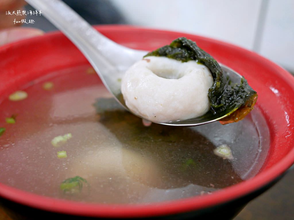 北港蔡三代筒仔米糕︱來自雲林北港三代手藝傳承，入榜2022、2023高雄米其林必比登推介，藏身在高雄愛河河畔的古早味在地人排隊美食!!!