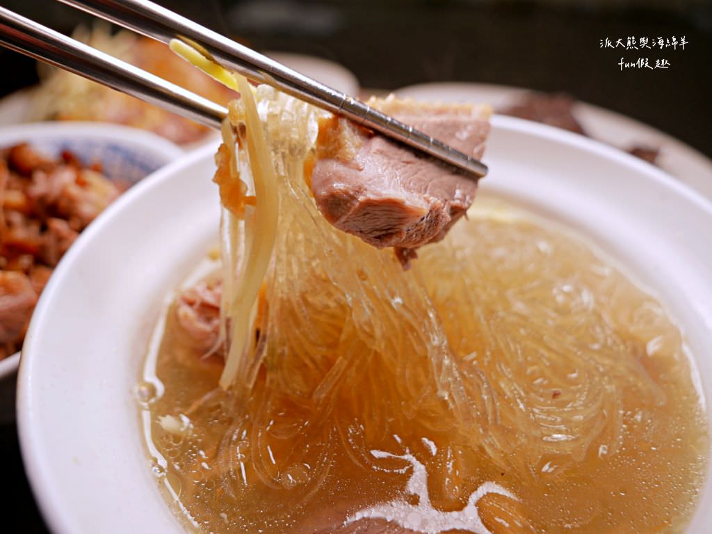 鴨肉珍︱走過一甲子的好滋味，在地人也愛吃的日常美食，入榜2022年米其林高雄必比登推介!!!食尚玩家已採訪～