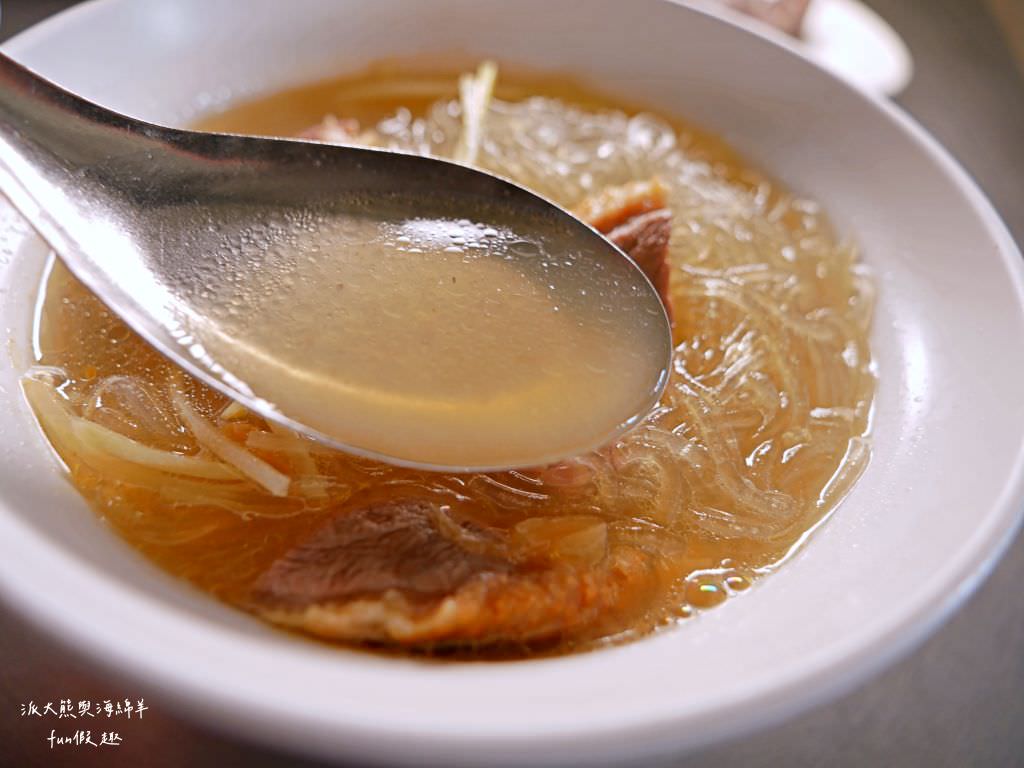 鴨肉珍︱走過一甲子的好滋味，在地人也愛吃的日常美食，入榜2022年米其林高雄必比登推介!!!食尚玩家已採訪～