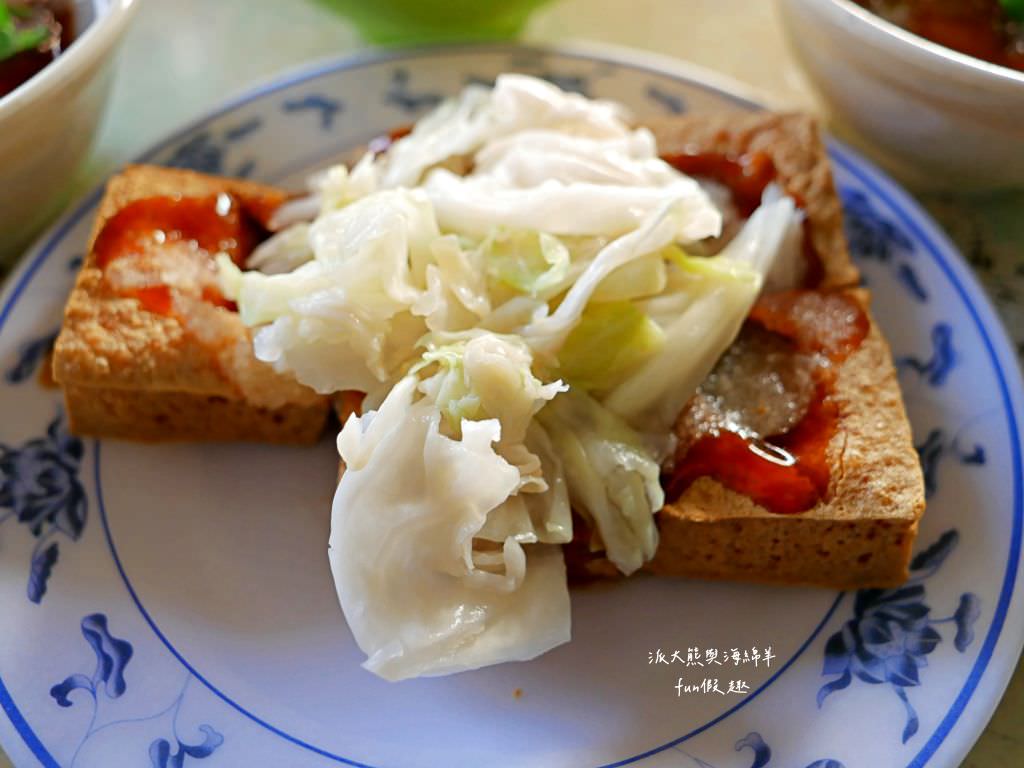 包尾橋頭臭豆腐︱南投市區酥脆帶香的神祕振興橋頭邊臭豆腐～2訪更新囉!酥脆美味又涮嘴的臭豆腐～