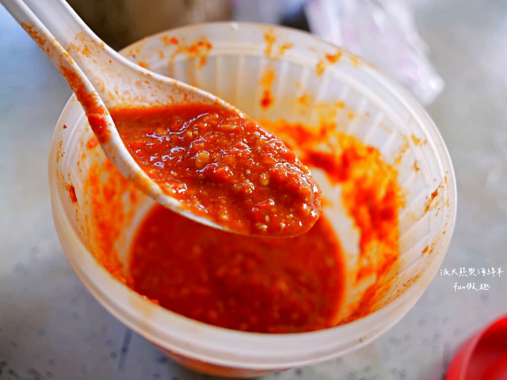 包尾橋頭臭豆腐︱南投市區酥脆帶香的神祕振興橋頭邊臭豆腐～2訪更新囉!酥脆美味又涮嘴的臭豆腐～