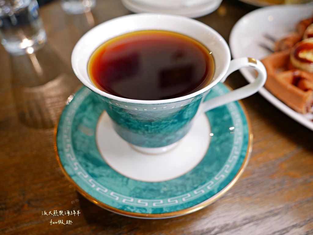 拾悅咖啡•Take Fun｜靜謐不限時的舒適空間，甜點與手沖咖啡的極致結合，來中興新村重拾喜悅並享受場輕工業風咖啡之旅！～111.3