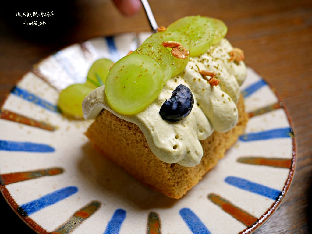 拾悅咖啡•Take Fun｜靜謐不限時的舒適空間，甜點與手沖咖啡的極致結合，來中興新村重拾喜悅並享受場輕工業風咖啡之旅！～111.3