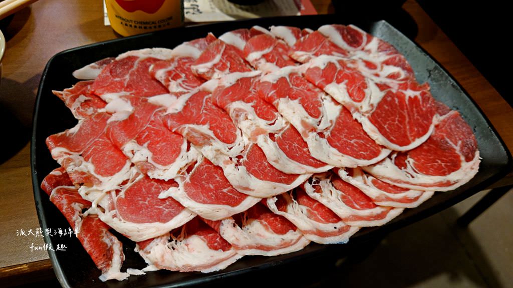 汕頭泉成沙茶火鍋中山總店︱連韓國瑜也難以抗拒的超過1甲子必吃高雄新興沙茶火鍋～創立於民國32年!