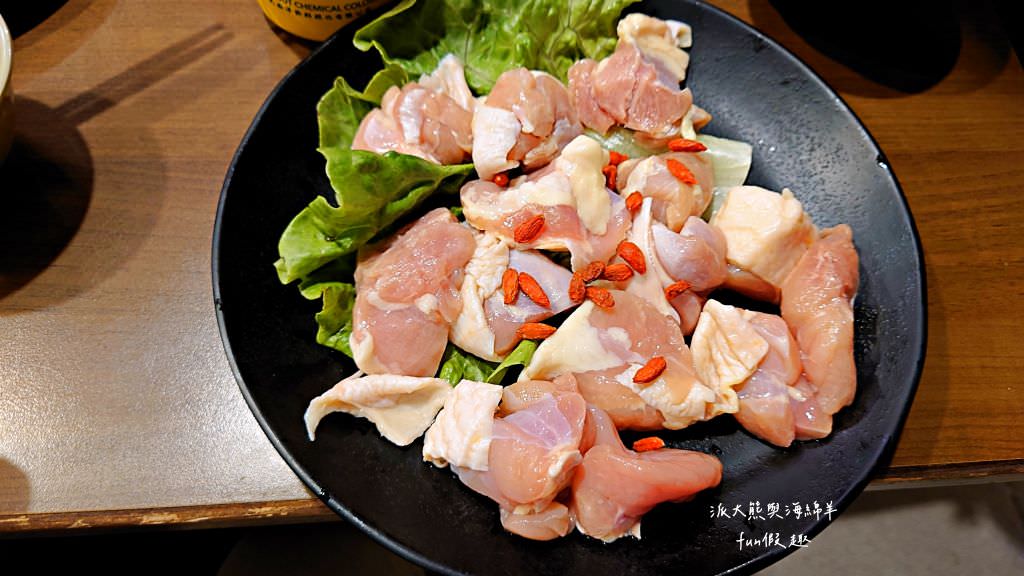 汕頭泉成沙茶火鍋中山總店︱連韓國瑜也難以抗拒的超過1甲子必吃高雄新興沙茶火鍋～創立於民國32年!