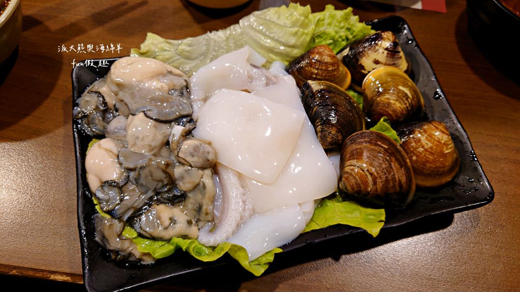 汕頭泉成沙茶火鍋中山總店︱連韓國瑜也難以抗拒的超過1甲子必吃高雄新興沙茶火鍋～創立於民國32年!