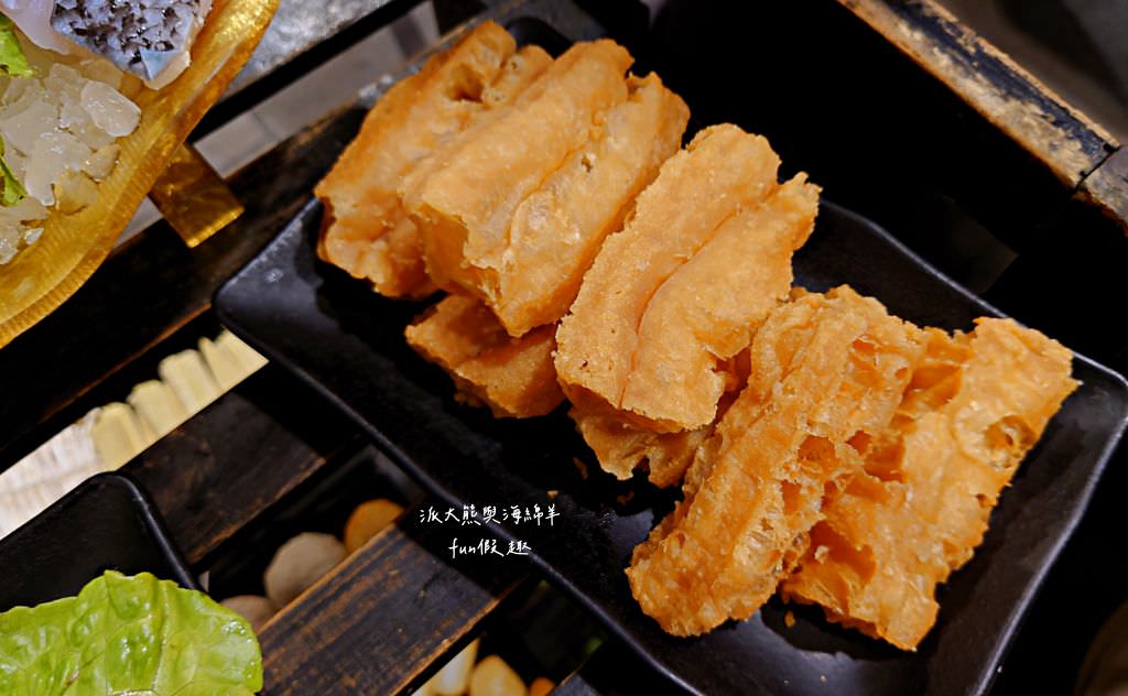 汕頭泉成沙茶火鍋中山總店︱連韓國瑜也難以抗拒的超過1甲子必吃高雄新興沙茶火鍋～創立於民國32年!