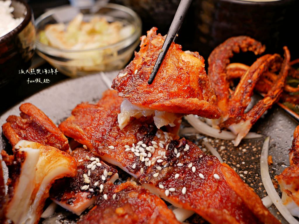 一喆日式料理︱來一喆尋找美食大秘寶，挑戰海王類香酥大魷魚，近南開科技大學的新興日式料理店，生魚片、壽司、定食一應俱全～2024年6月改為《伊賀食堂》