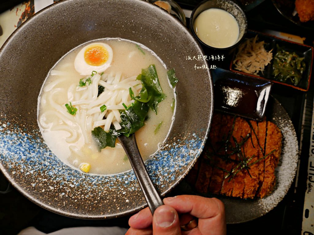 一喆日式料理︱來一喆尋找美食大秘寶，挑戰海王類香酥大魷魚，近南開科技大學的新興日式料理店，生魚片、壽司、定食一應俱全～2024年6月改為《伊賀食堂》