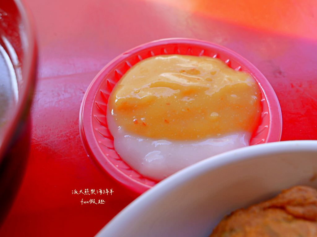 包葉扣仔嗲︱地瓜葉與鮮蚵的創新結合～”南投100碗”於113年獲得!中興新村裡的隱藏版蚵嗲炸物平價美食～