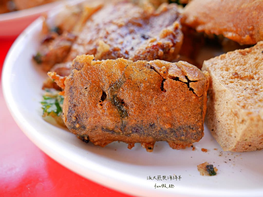 包葉扣仔嗲︱地瓜葉與鮮蚵的創新結合～”南投100碗”於113年獲得!中興新村裡的隱藏版蚵嗲炸物平價美食～