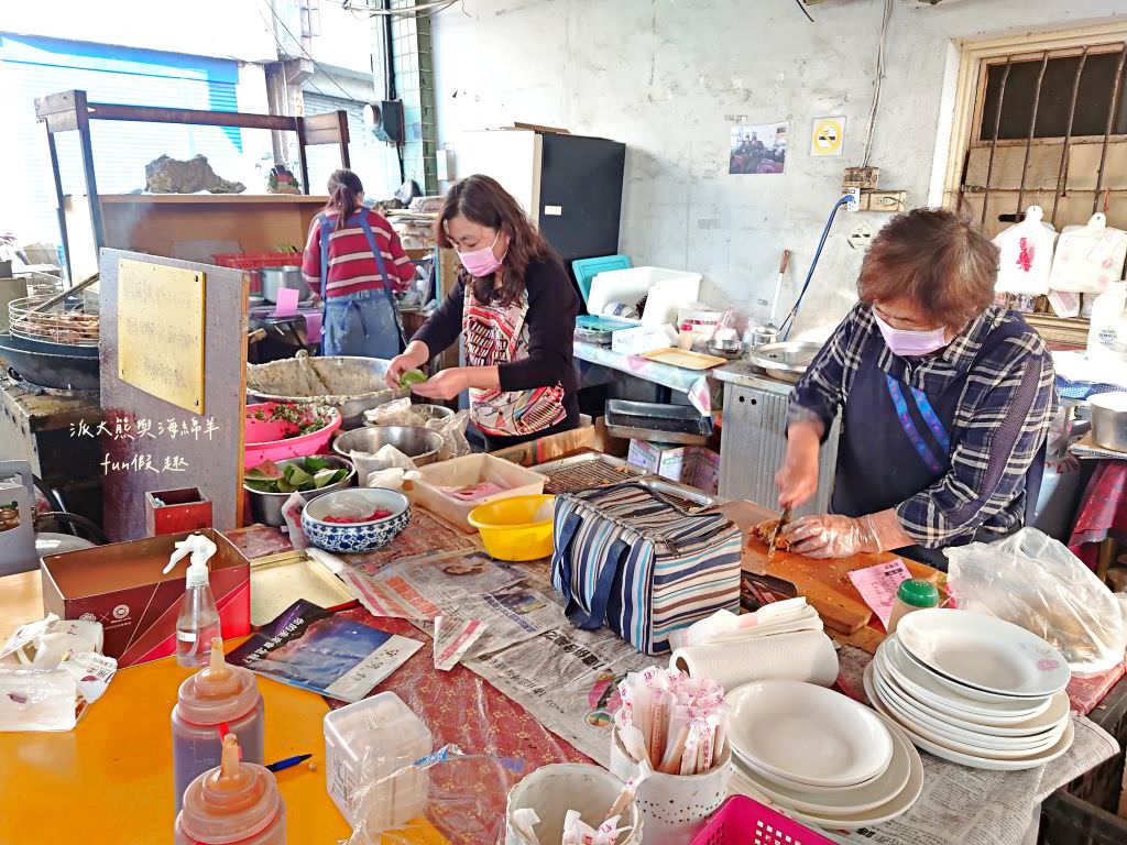 包葉扣仔嗲︱地瓜葉與鮮蚵的創新結合～”南投100碗”於113年獲得!中興新村裡的隱藏版蚵嗲炸物平價美食～