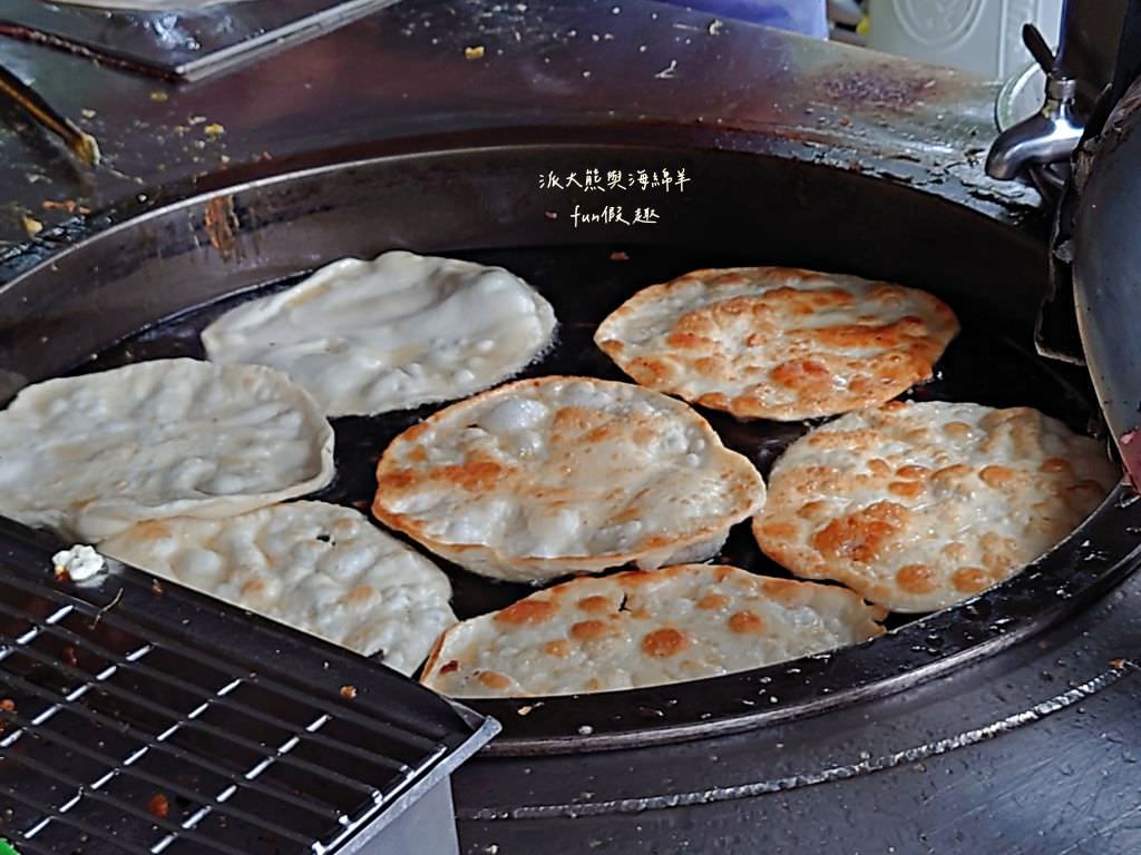 小米蛋餅︱南投市區必吃高CP值排隊隱藏版美食，外皮酥脆且醬汁獨特的手工蛋餅，以前可是每到下午3點開始就大排長龍啊～