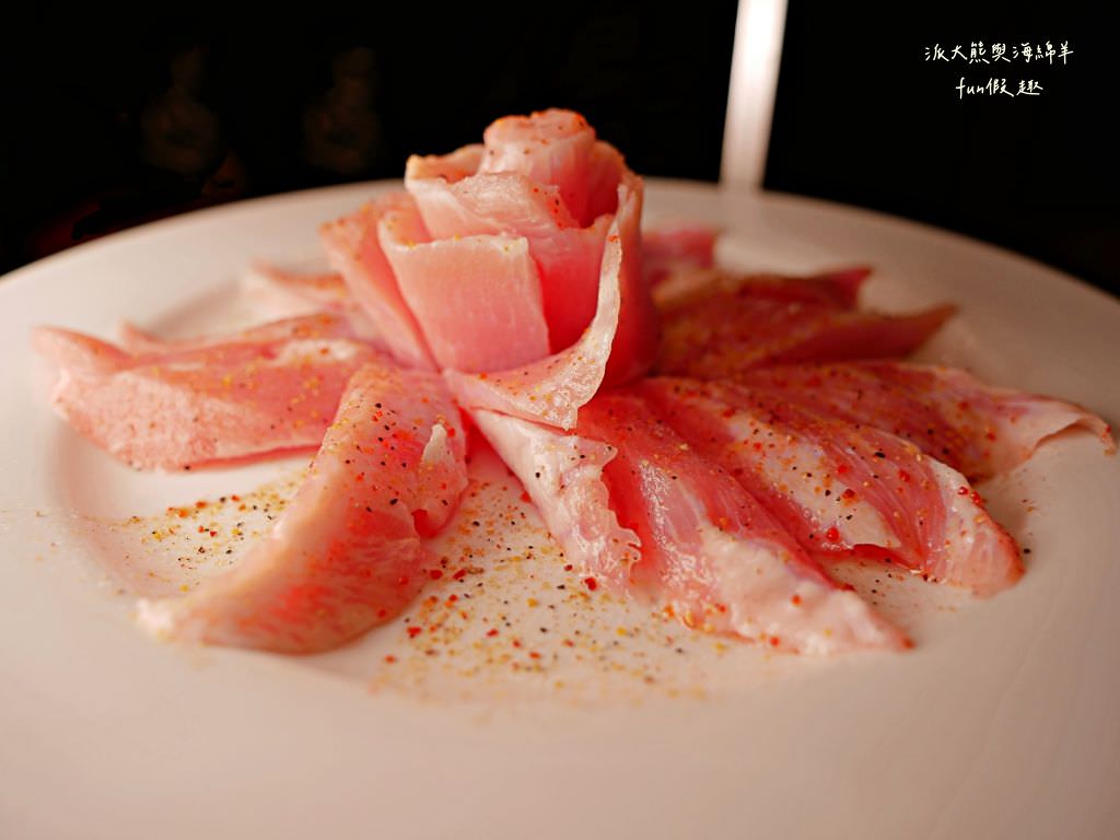 屋馬燒肉中友店︱臺中限定必吃的高性價比燒肉餐廳、讓人有賓至如歸般的優質服務，每到用餐時間必定大排人龍，在燒肉界可是有一席之地呢!～112