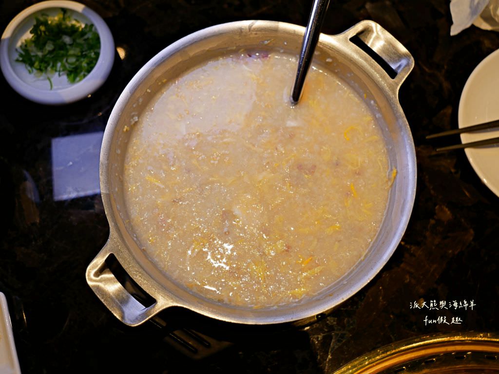 屋馬燒肉中友店︱臺中限定必吃的高性價比燒肉餐廳、讓人有賓至如歸般的優質服務，每到用餐時間必定大排人龍，在燒肉界可是有一席之地呢!～112