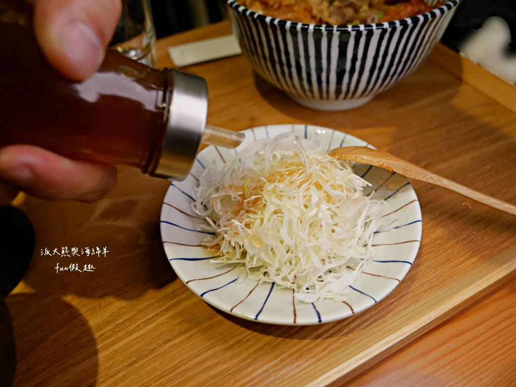 花旬定食HANA SHUN︱草屯最優質的日式豬排定食，來花旬品嚐酥脆炸物與美味甜點的絕妙組合，白飯、高麗菜絲、味噌湯均可免費續加～111.12開幕