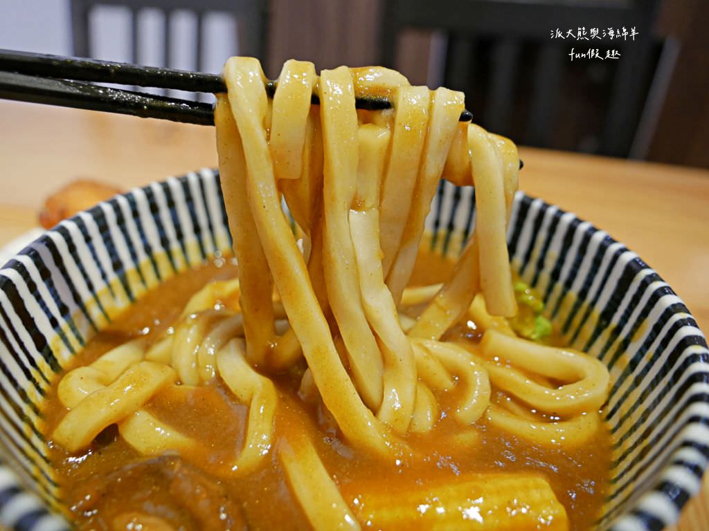 花旬定食HANA SHUN︱草屯最優質的日式豬排定食，來花旬品嚐酥脆炸物與美味甜點的絕妙組合，白飯、高麗菜絲、味噌湯均可免費續加～111.12開幕