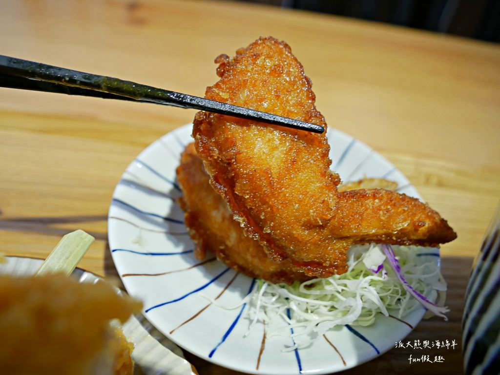 花旬定食HANA SHUN︱草屯最優質的日式豬排定食，來花旬品嚐酥脆炸物與美味甜點的絕妙組合，白飯、高麗菜絲、味噌湯均可免費續加～111.12開幕