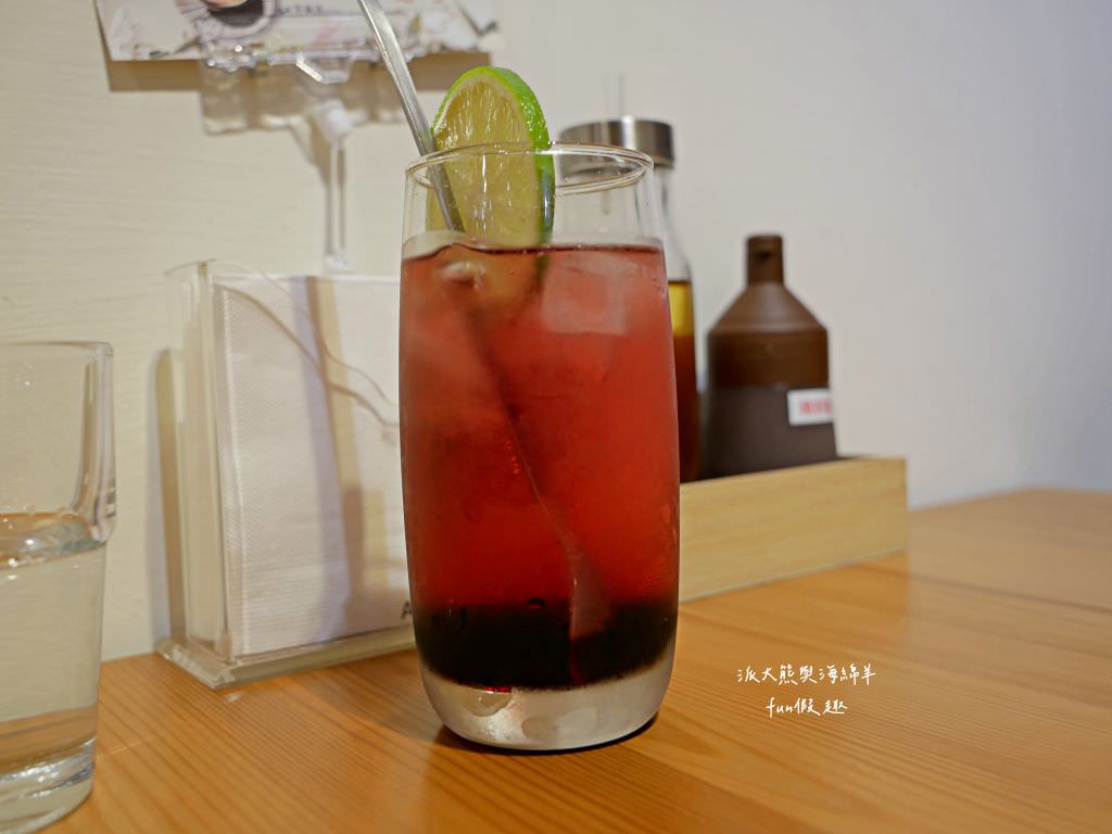 花旬定食HANA SHUN︱草屯最優質的日式豬排定食，來花旬品嚐酥脆炸物與美味甜點的絕妙組合，白飯、高麗菜絲、味噌湯均可免費續加～111.12開幕