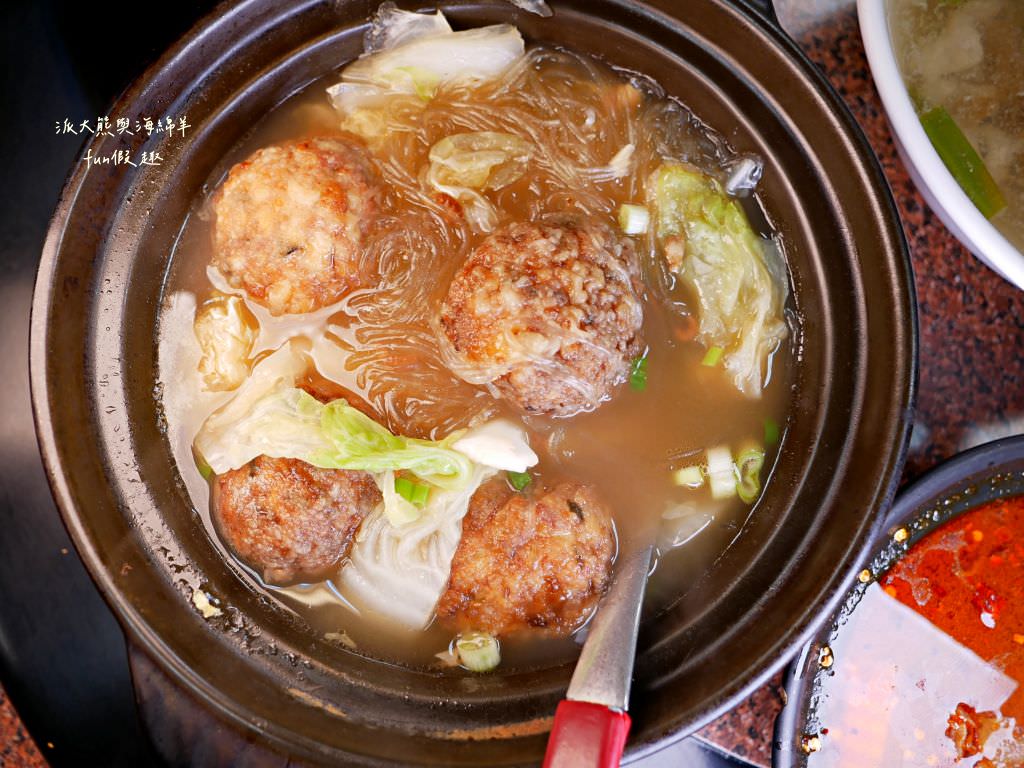 中興小館︱來自廣東省梅縣客家好味道，南投中興新村傳承3代的眷村美味料理在這邊！不論是家庭聚餐還是合菜都有選擇唷～