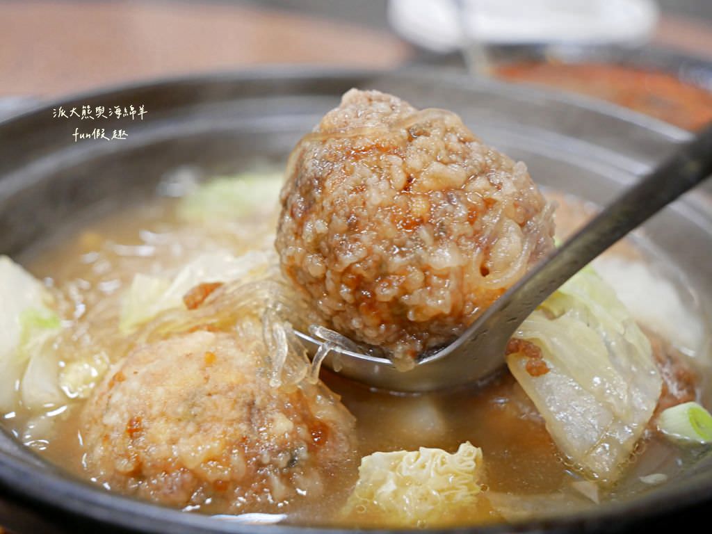 中興小館︱來自廣東省梅縣客家好味道，南投中興新村傳承3代的眷村美味料理在這邊！不論是家庭聚餐還是合菜都有選擇唷～