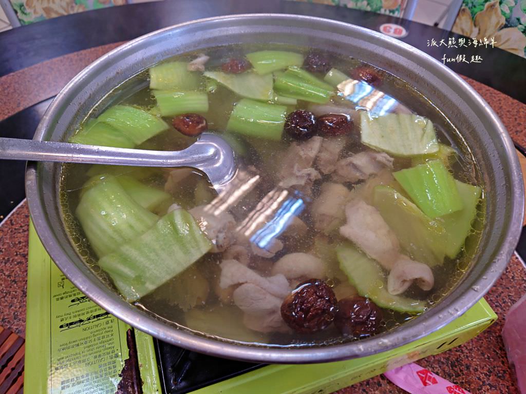 中興小館︱來自廣東省梅縣客家好味道，南投中興新村傳承3代的眷村美味料理在這邊！不論是家庭聚餐還是合菜都有選擇唷～