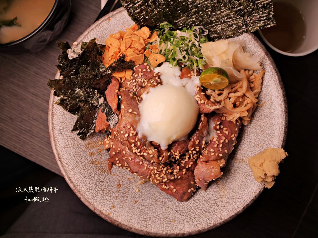 京壽司手作割烹︱草屯超熱門的日式料理專賣店，嚴選海鮮食材與充滿職人精神的澎派日式丼飯，還有當季現流漁獲、生魚片、燒烤、壽司～112.4