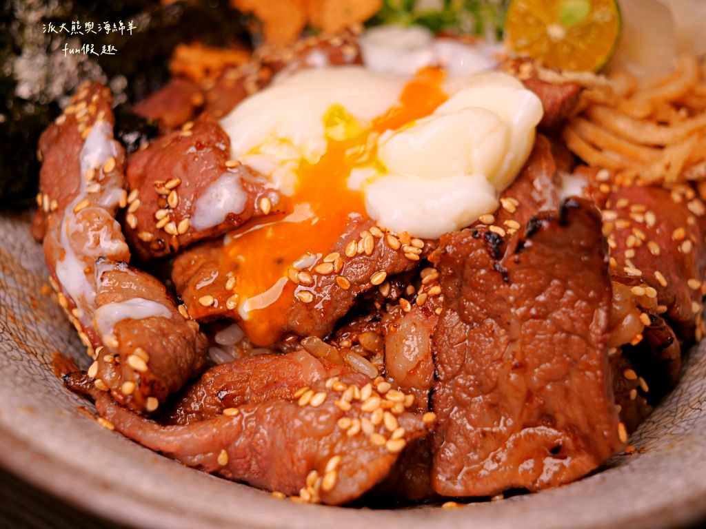 京壽司手作割烹︱草屯超熱門的日式料理專賣店，嚴選海鮮食材與充滿職人精神的澎派日式丼飯，還有當季現流漁獲、生魚片、燒烤、壽司～112.4