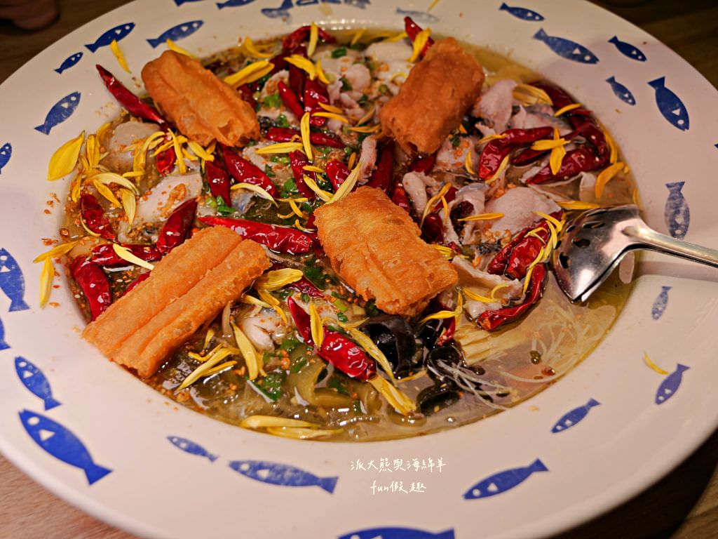 刁民酸菜魚公益店︱酸溜有勁、麻辣過癮的臺中超火紅連鎖巨無霸酸菜魚，從白天營業到凌晨，想當舌尖上的酸（刁）民來這裡準沒錯!!!～112.4