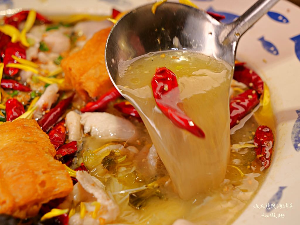 刁民酸菜魚公益店︱酸溜有勁、麻辣過癮的臺中超火紅連鎖巨無霸酸菜魚，從白天營業到凌晨，想當舌尖上的酸（刁）民來這裡準沒錯!!!～112.4