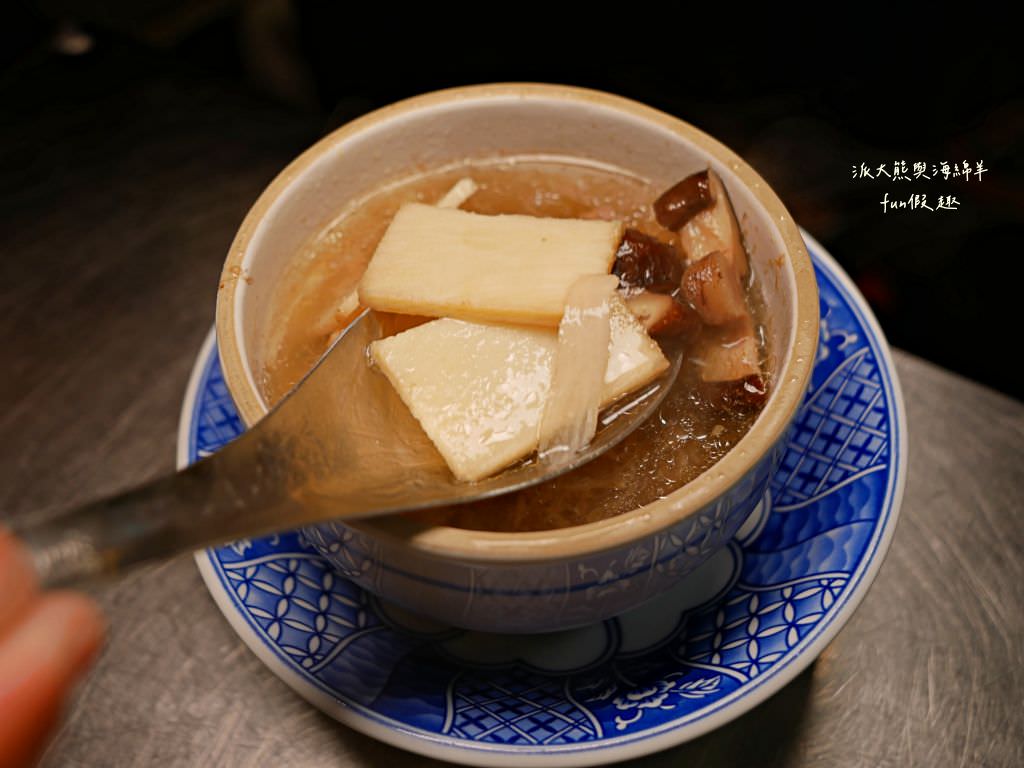 夜市老五、旺來傳統豆花、十二韻員林中正店︱跟著派大熊來一場彰化員林晚餐3美食快閃巡禮!!!晚餐甜點加飲品～