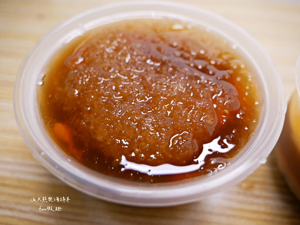 蔥油餅加蛋加九層塔&真善美傳統豆花︱碧山路上草屯人的專屬下午茶，蔥油餅與豆花的組合，美味清涼又消暑1～