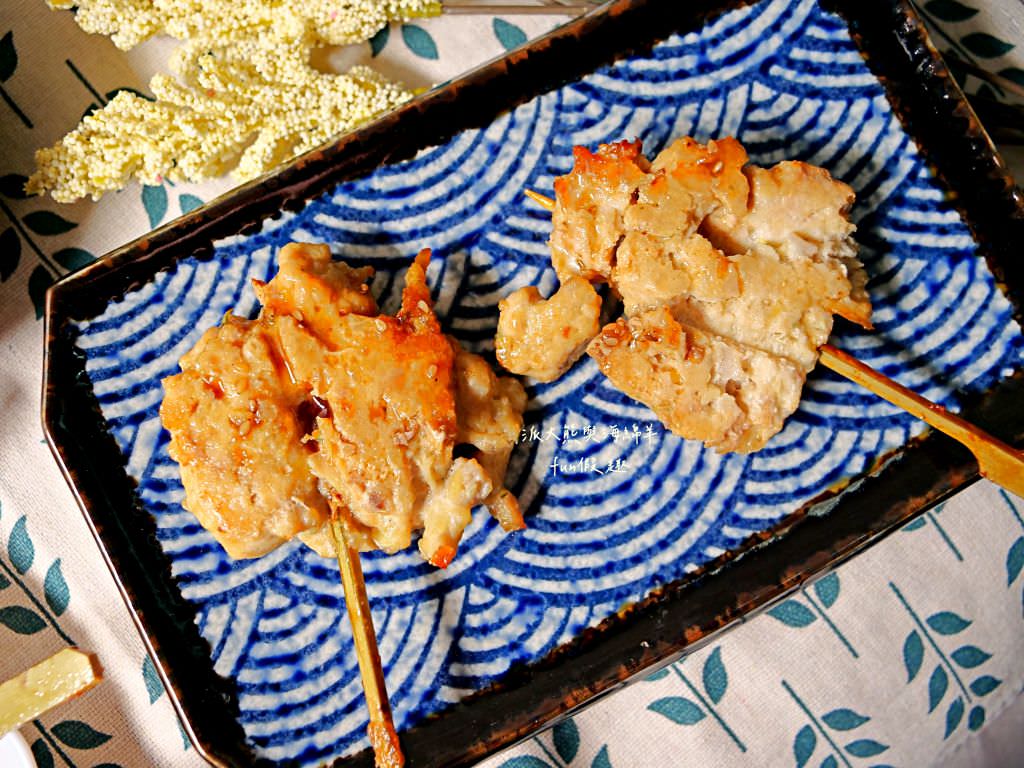 元榆中秋燒鳥串燒限定chill烤【合作體驗】︱以自家嚴選16週以上的自然放牧黑羽土雞做成燒鳥串燒，款款經典，涮上醬汁就能還原居酒屋燒鳥的好滋味!今年中秋最chill的燒鳥組合～