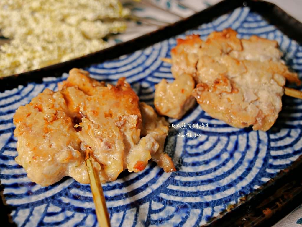 元榆中秋燒鳥串燒限定chill烤【合作體驗】︱以自家嚴選16週以上的自然放牧黑羽土雞做成燒鳥串燒，款款經典，涮上醬汁就能還原居酒屋燒鳥的好滋味!今年中秋最chill的燒鳥組合～