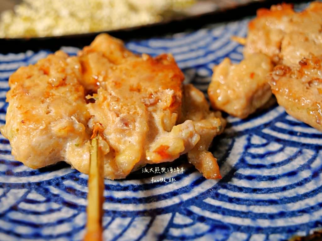 元榆中秋燒鳥串燒限定chill烤【合作體驗】︱以自家嚴選16週以上的自然放牧黑羽土雞做成燒鳥串燒，款款經典，涮上醬汁就能還原居酒屋燒鳥的好滋味!今年中秋最chill的燒鳥組合～