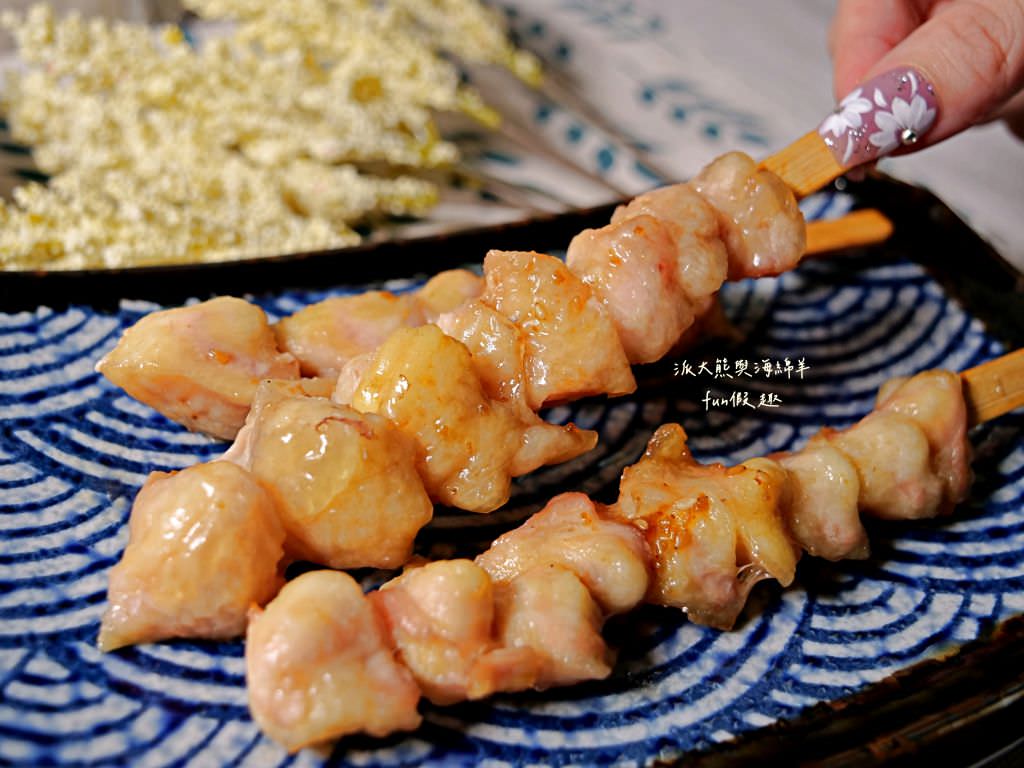 元榆中秋燒鳥串燒限定chill烤【合作體驗】︱以自家嚴選16週以上的自然放牧黑羽土雞做成燒鳥串燒，款款經典，涮上醬汁就能還原居酒屋燒鳥的好滋味!今年中秋最chill的燒鳥組合～