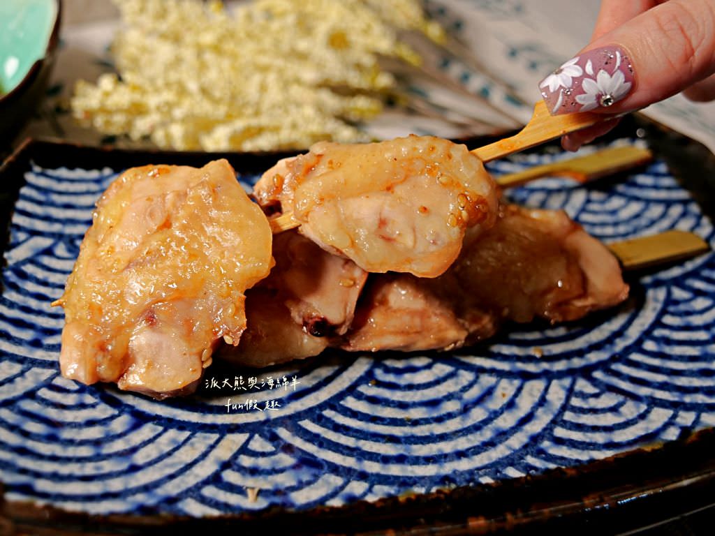 元榆中秋燒鳥串燒限定chill烤【合作體驗】︱以自家嚴選16週以上的自然放牧黑羽土雞做成燒鳥串燒，款款經典，涮上醬汁就能還原居酒屋燒鳥的好滋味!今年中秋最chill的燒鳥組合～