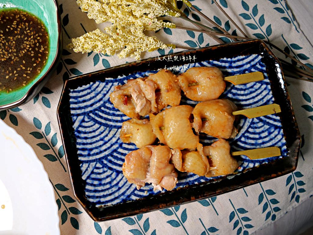 元榆中秋燒鳥串燒限定chill烤【合作體驗】︱以自家嚴選16週以上的自然放牧黑羽土雞做成燒鳥串燒，款款經典，涮上醬汁就能還原居酒屋燒鳥的好滋味!今年中秋最chill的燒鳥組合～